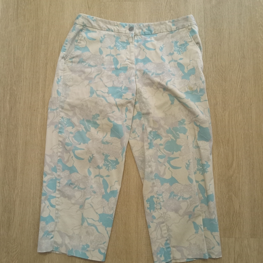 Izod Crop Pants Blue and Tan Floral Size 10